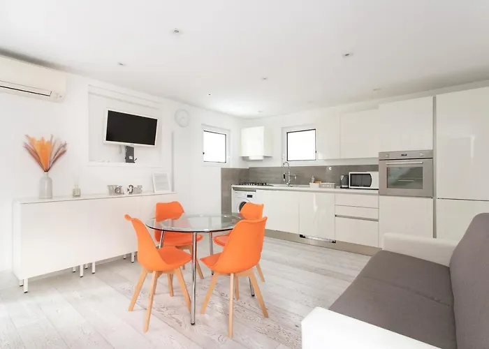 Ca' Sciarrin Apartment Near Rialto Bridge